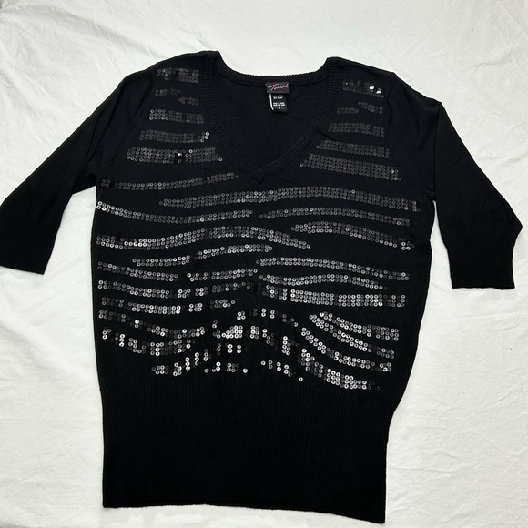 Torrid Women's Dressy Black Sequined V-Neck Sweater Plus Size 1 Short Sleeve - Picture 1 of 6